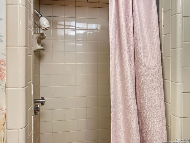 4607 Belinda Lee, San Antonio, TX 78220