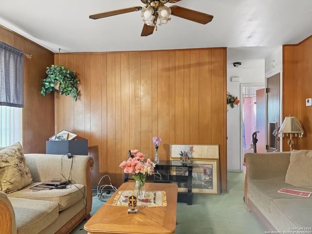 4607 Belinda Lee, San Antonio, TX 78220