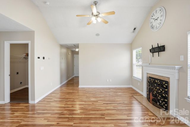 957 Anchor Way NE, Kannapolis, NC 28083