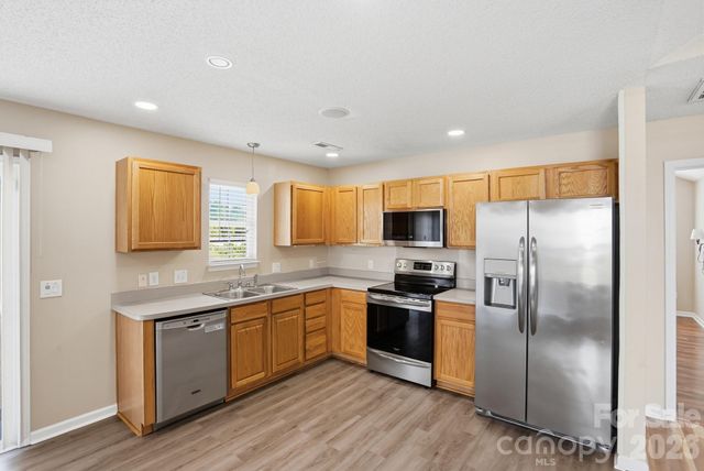 957 Anchor Way NE, Kannapolis, NC 28083