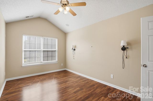 957 Anchor Way NE, Kannapolis, NC 28083