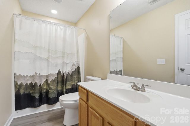 957 Anchor Way NE, Kannapolis, NC 28083