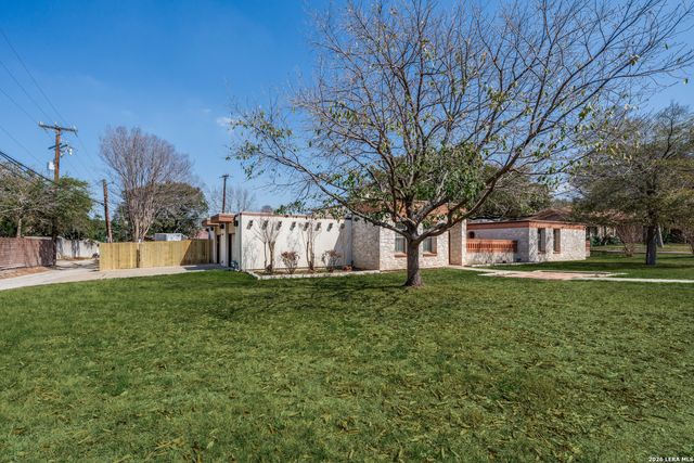 301 Wickford Way St, Castle Hills, TX 78213