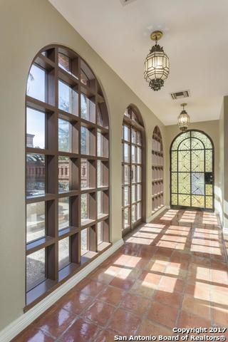 301 Wickford Way St, Castle Hills, TX 78213