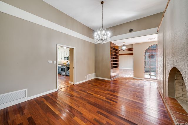 301 Wickford Way St, Castle Hills, TX 78213