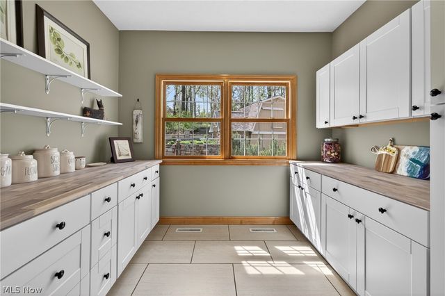 12420 Falcon Ridge Road, Chesterland, OH 44026