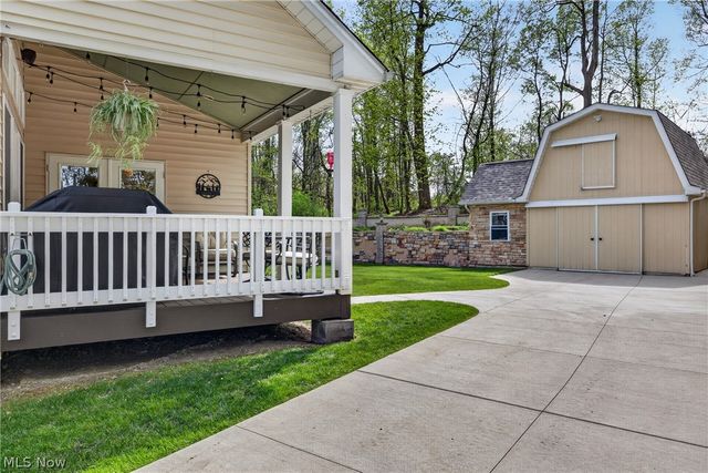 12420 Falcon Ridge Road, Chesterland, OH 44026