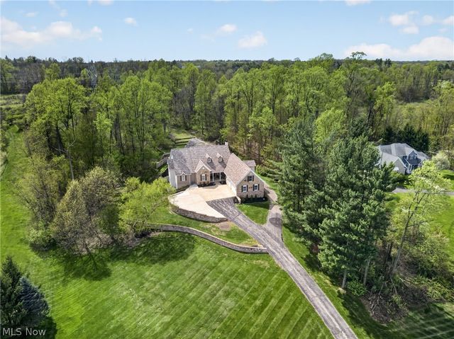 12420 Falcon Ridge Road, Chesterland, OH 44026