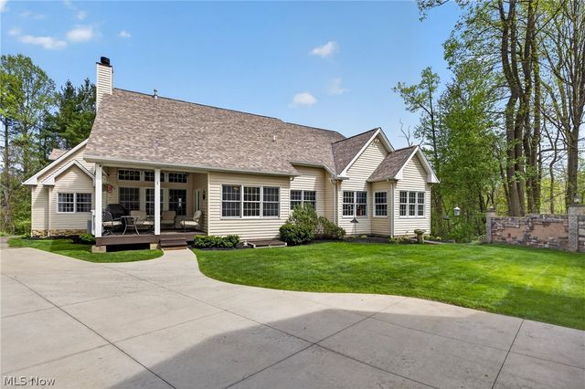 12420 Falcon Ridge Road, Chesterland, OH 44026