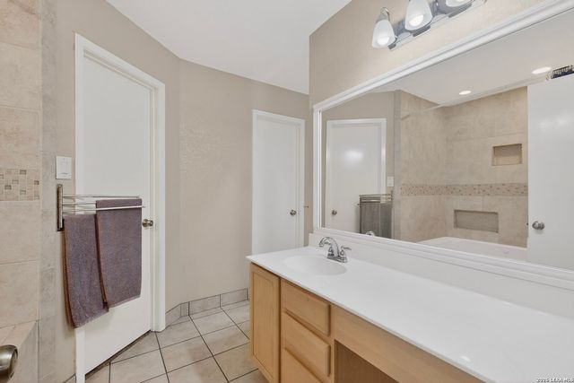 11329 REDLANDS PARK DR, San Antonio, TX 78249