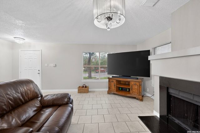 11329 REDLANDS PARK DR, San Antonio, TX 78249