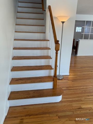 280 East Main Street APT E2, Clinton, CT 06413