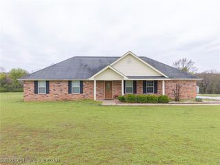 1209 Thompson Lane, Cedarville, AR 72932