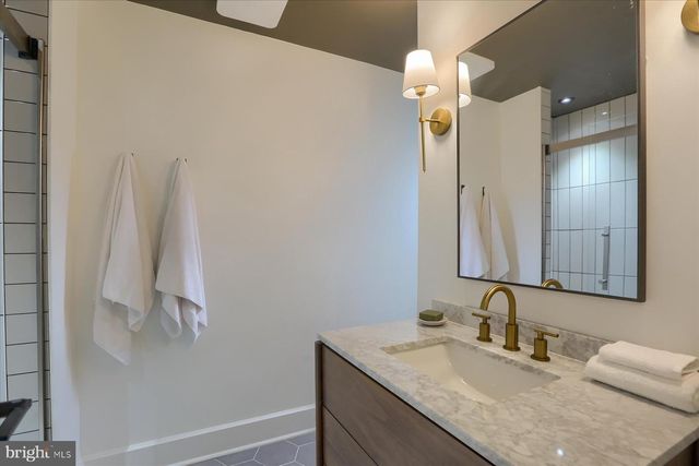 1977 DIVISION HWY, Ephrata, PA 17522