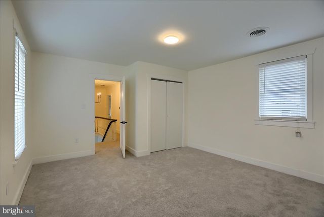 1977 DIVISION HWY, Ephrata, PA 17522