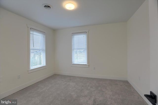1977 DIVISION HWY, Ephrata, PA 17522