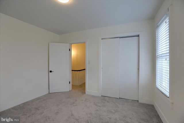 1977 DIVISION HWY, Ephrata, PA 17522