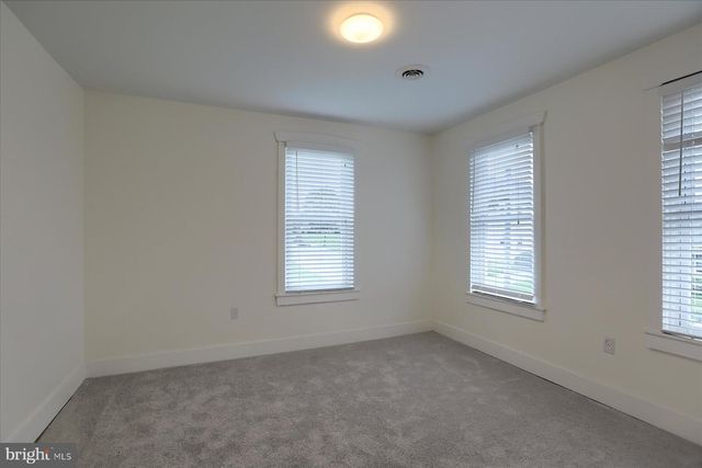 1977 DIVISION HWY, Ephrata, PA 17522