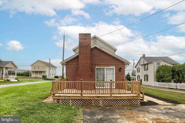 1977 DIVISION HWY, Ephrata, PA 17522
