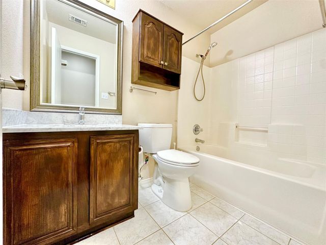 7006 Pickford Court, Arlington, TX 76001