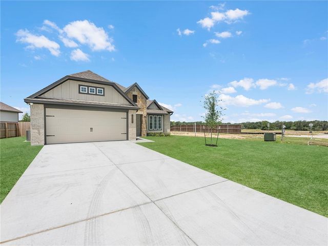 10602 Burgundy Berry Way, College Station, TX 77845