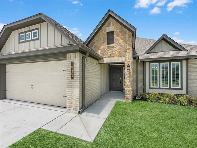 10602 Burgundy Berry Way, College Station, TX 77845