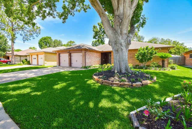 3715 Golders Green Drive, Houston, TX 77082