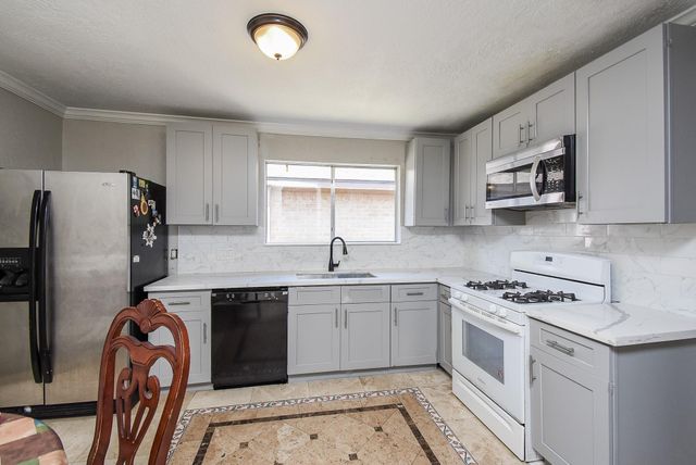 3715 Golders Green Drive, Houston, TX 77082