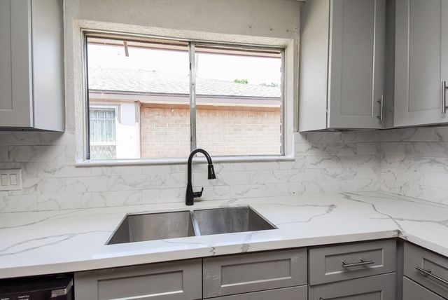 3715 Golders Green Drive, Houston, TX 77082