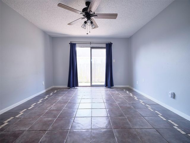 1520 Crestmont Street, Wharton, TX 77488