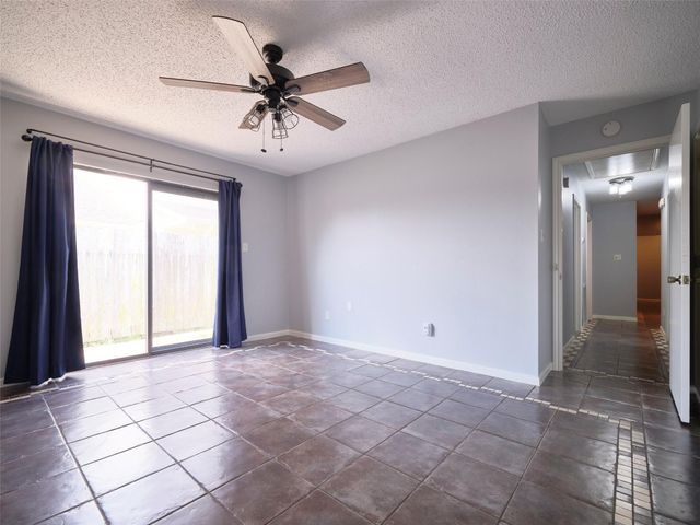 1520 Crestmont Street, Wharton, TX 77488