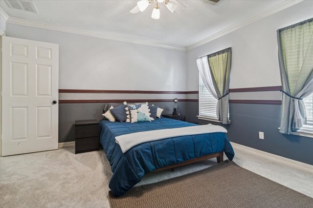 2200 Southern Oak Drive, Irving, TX 75063