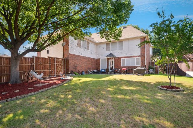 2200 Southern Oak Drive, Irving, TX 75063