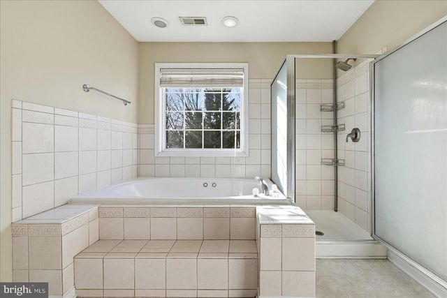 127 KINROSS DR, Winchester, VA 22602