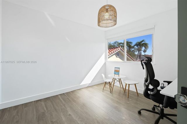 18146 NW 61st Pl, Hialeah, FL 33015