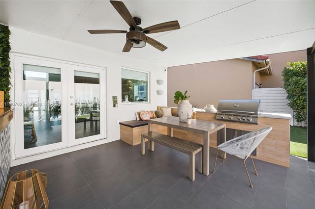 18146 NW 61st Pl, Hialeah, FL 33015