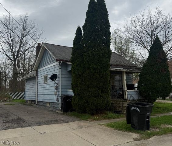 108 Rush Street, Elyria, OH 44035