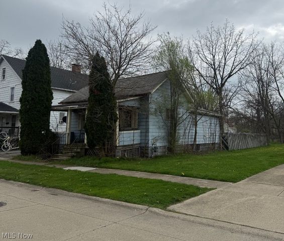 108 Rush Street, Elyria, OH 44035