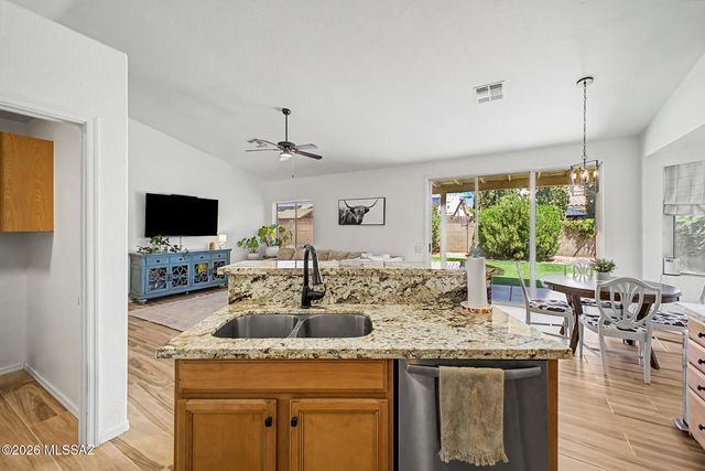 9951 E Paseo San Bruno, Tucson, AZ 85747