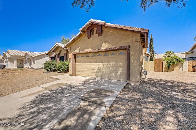 9951 E Paseo San Bruno, Tucson, AZ 85747