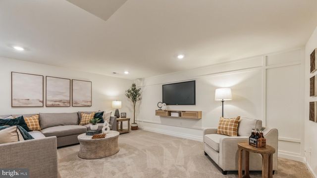 3049 MARTHA WAY, Pennsburg, PA 18073