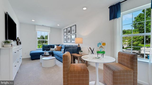 3049 MARTHA WAY, Pennsburg, PA 18073