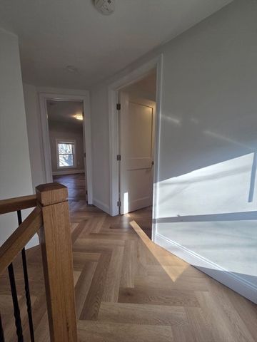 35 Wright St, Stoneham, MA 02180