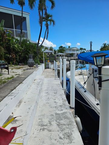 35 Boundary Lane, Geiger Key, FL 33040