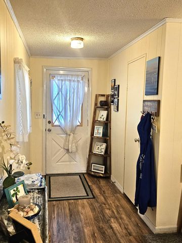 35 Boundary Lane, Geiger Key, FL 33040