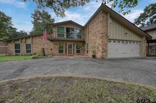 220 Texas Dr, Hideaway, TX 75771