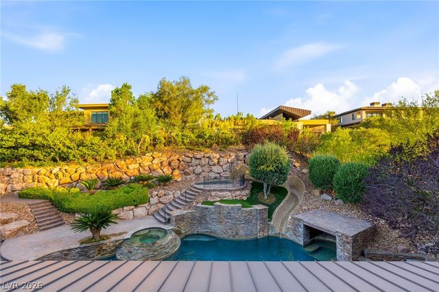 47 Soaring Bird Court, Las Vegas, NV 89135