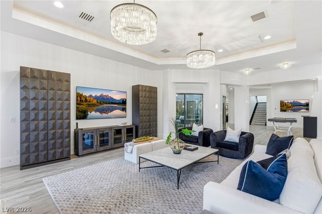 47 Soaring Bird Court, Las Vegas, NV 89135