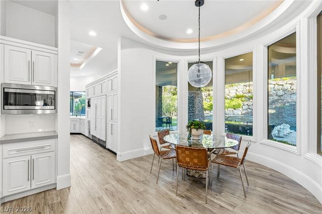 47 Soaring Bird Court, Las Vegas, NV 89135
