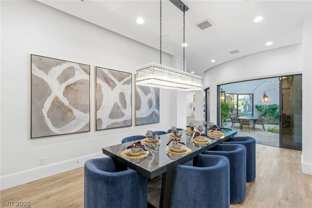 47 Soaring Bird Court, Las Vegas, NV 89135